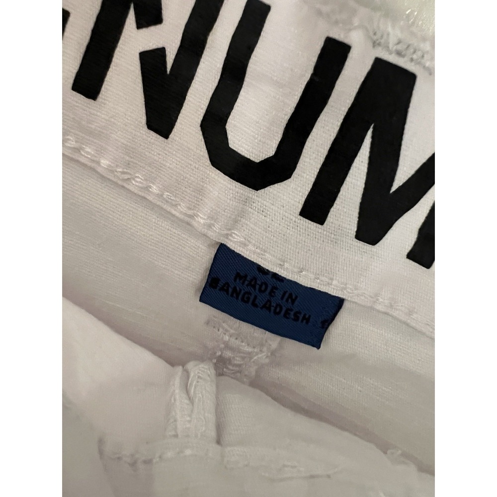 Monuments Men's White Cargo Shorts Size 32 Cotton Front Button Pockets - Picture 4 of 5